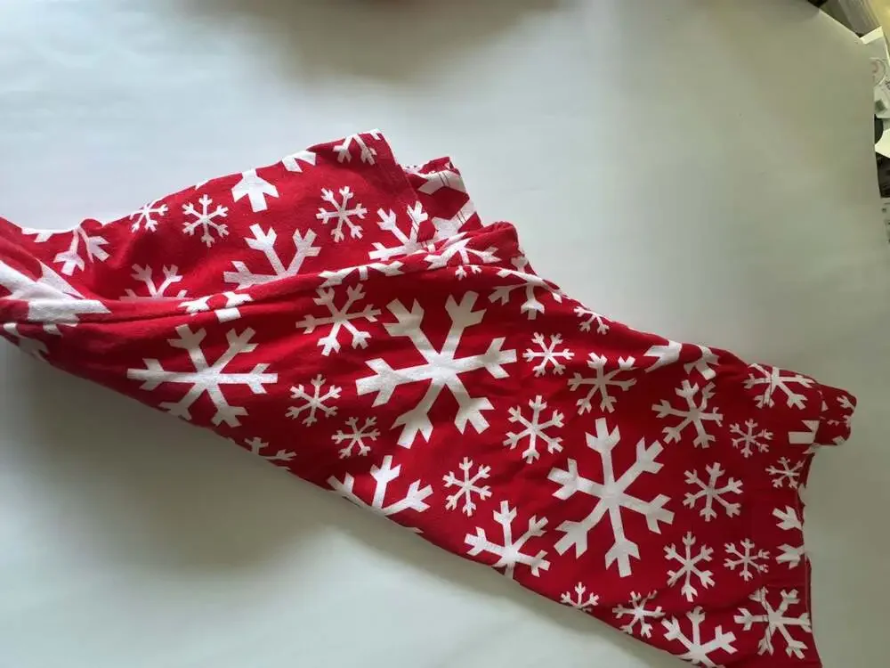 No Boundaries Red and White Snowflake Print Pajama Leggings